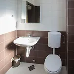 Kukuljica 2 Konukevi