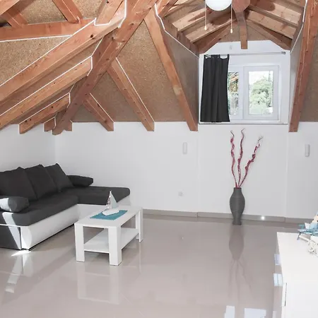 Kukuljica 2 4* Zaton (Dubrovnik-Neretva)