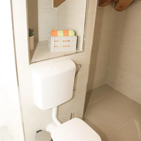 Gæstehus Kukuljica 2 4*