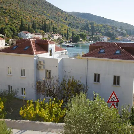 Gæstehus Kukuljica 2 4*